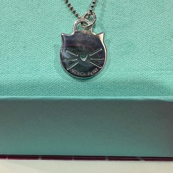 SOLD Discontinued Authentic Tiffany’s RTT Cat Charm with 20” beaded necklace - Picture 2 of 11